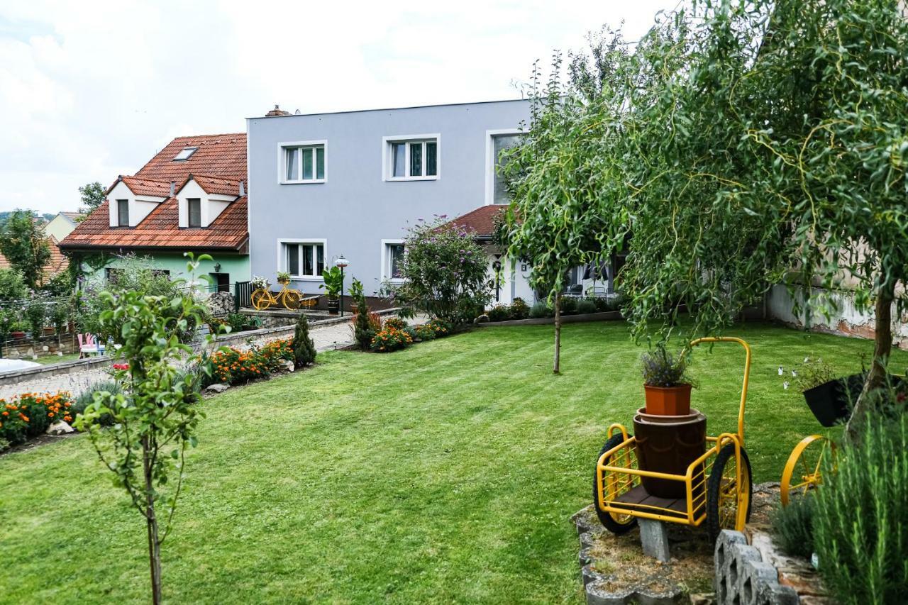 Apartment Livi Mikulov Extérieur photo