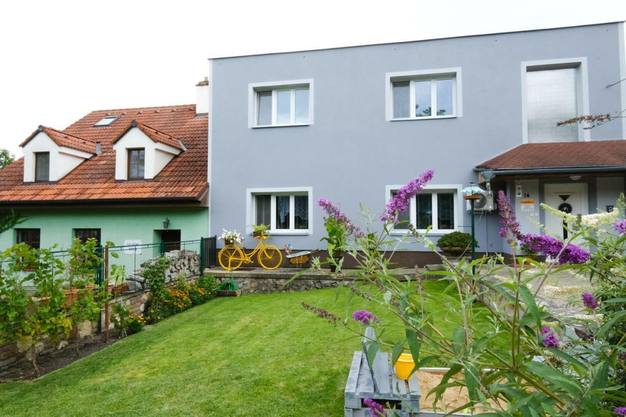 Apartment Livi Mikulov Extérieur photo