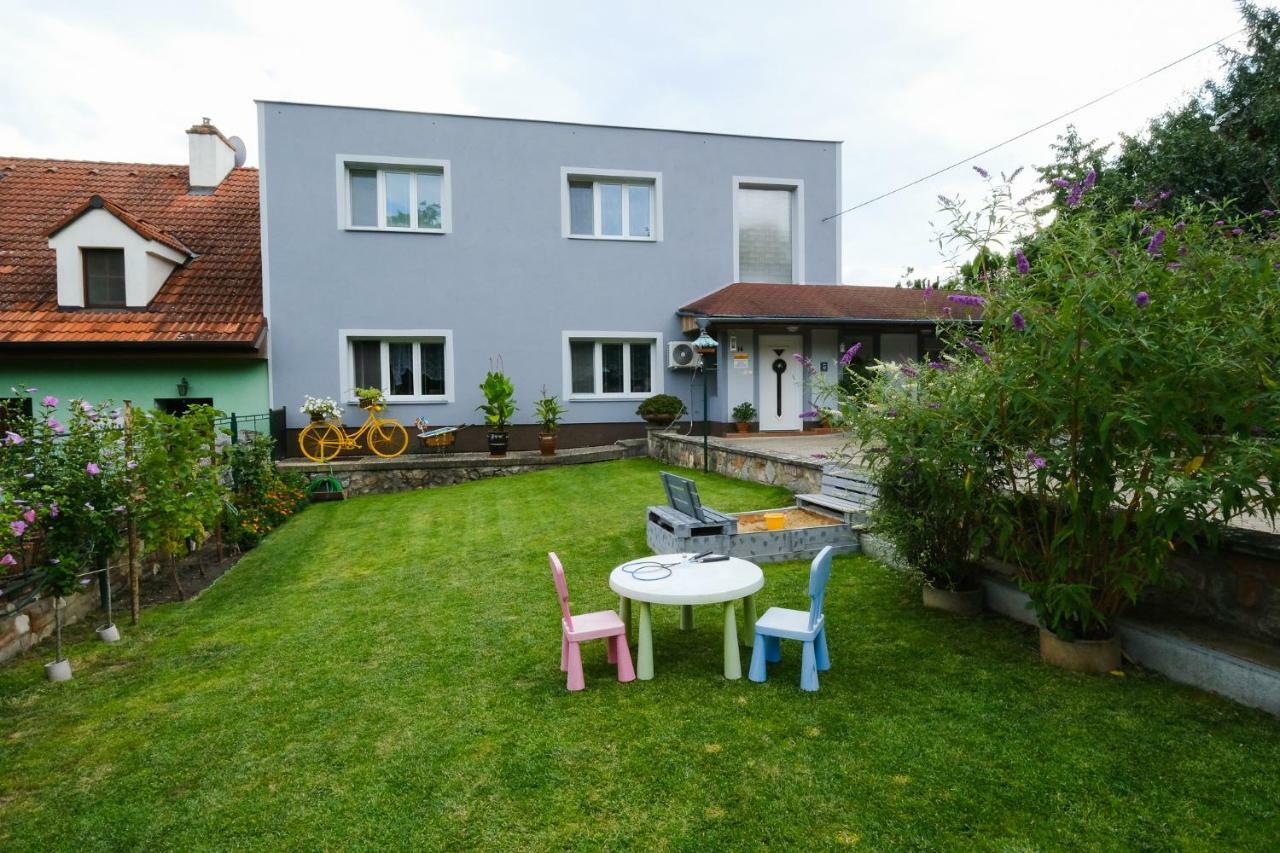 Apartment Livi Mikulov Extérieur photo